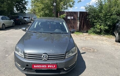 Volkswagen Passat B7, 2011 год, 1 200 000 рублей, 1 фотография