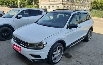 Volkswagen Tiguan II, 2019 год, 2 350 000 рублей, 1 фотография