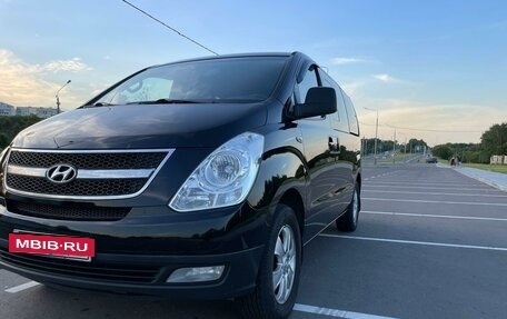 Hyundai Grand Starex Grand Starex I рестайлинг 2, 2014 год, 2 349 000 рублей, 3 фотография