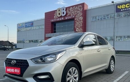 Hyundai Solaris II рестайлинг, 2019 год, 1 380 000 рублей, 1 фотография