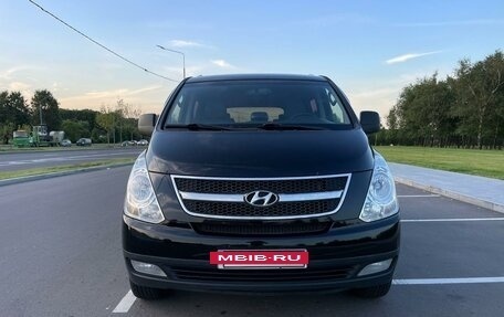 Hyundai Grand Starex Grand Starex I рестайлинг 2, 2014 год, 2 349 000 рублей, 9 фотография