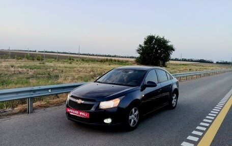 Chevrolet Cruze II, 2011 год, 800 000 рублей, 2 фотография