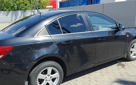 Chevrolet Cruze II, 2009 год, 750 000 рублей, 4 фотография