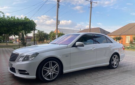 Mercedes-Benz E-Класс, 2012 год, 1 620 000 рублей, 4 фотография