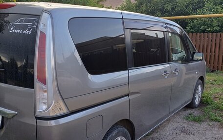 Nissan Serena IV, 2010 год, 1 500 000 рублей, 2 фотография