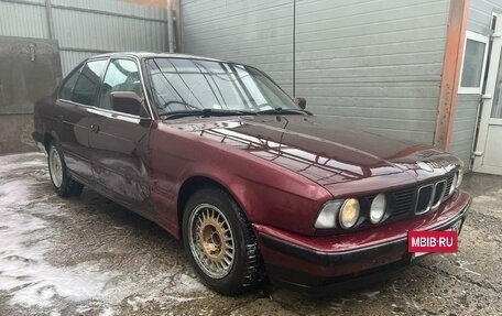 BMW 5 серия, 1992 год, 360 000 рублей, 3 фотография