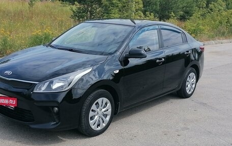 KIA Rio IV, 2018 год, 1 450 000 рублей, 3 фотография