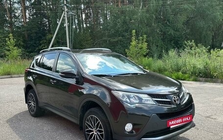 Toyota RAV4, 2015 год, 1 970 000 рублей, 3 фотография