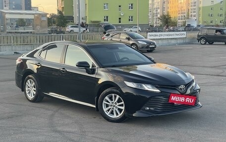 Toyota Camry, 2020 год, 2 290 000 рублей, 7 фотография