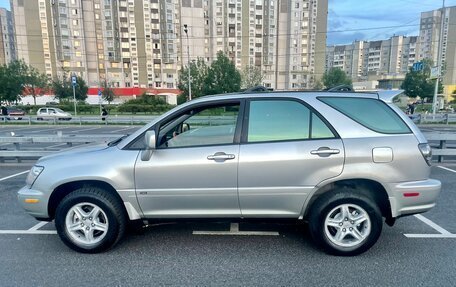 Lexus RX IV рестайлинг, 2001 год, 700 000 рублей, 6 фотография