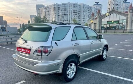 Lexus RX IV рестайлинг, 2001 год, 700 000 рублей, 8 фотография