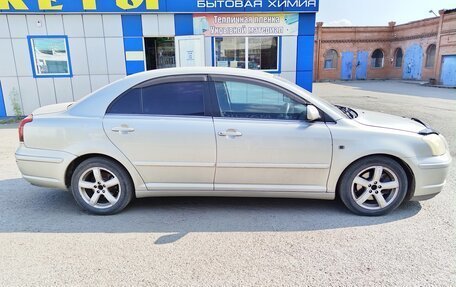 Toyota Avensis III рестайлинг, 2006 год, 689 000 рублей, 4 фотография