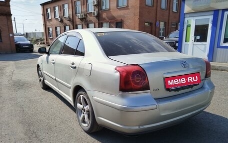 Toyota Avensis III рестайлинг, 2006 год, 689 000 рублей, 7 фотография