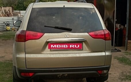 Mitsubishi Pajero Sport II рестайлинг, 2010 год, 1 340 000 рублей, 3 фотография