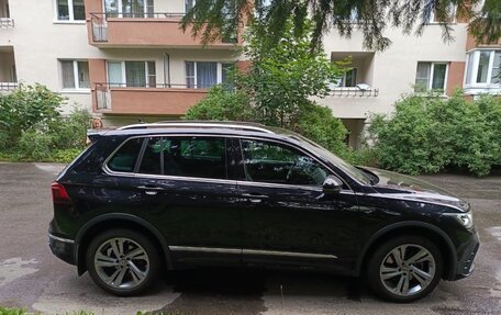 Volkswagen Tiguan II, 2021 год, 4 150 000 рублей, 3 фотография