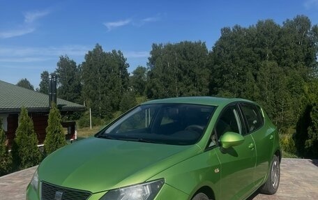 SEAT Ibiza IV рестайлинг 2, 2012 год, 830 000 рублей, 2 фотография