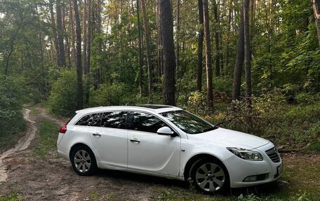 Opel Insignia II рестайлинг, 2011 год, 1 000 000 рублей, 3 фотография