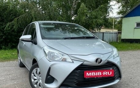 Toyota Vitz, 2018 год, 1 250 000 рублей, 2 фотография