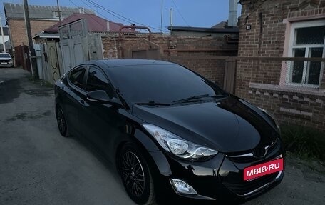 Hyundai Elantra V, 2012 год, 1 000 000 рублей, 3 фотография