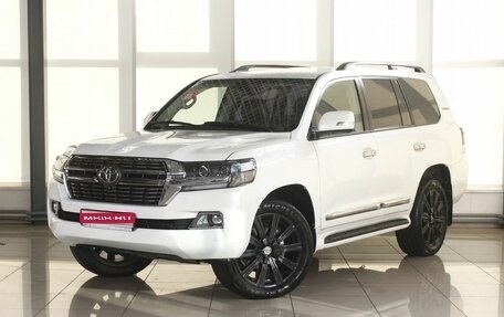 Toyota Land Cruiser 200, 2012 год, 4 899 995 рублей, 1 фотография