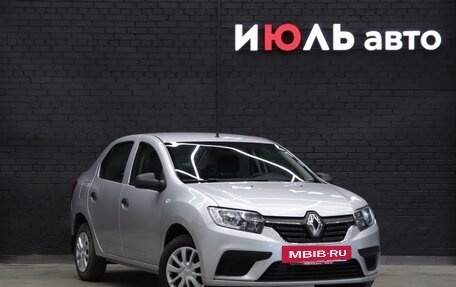 Renault Logan II, 2018 год, 840 000 рублей, 3 фотография