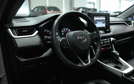 Toyota RAV4, 2021 год, 3 680 000 рублей, 14 фотография