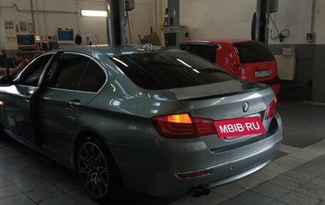 BMW 5 серия, 2011 год, 1 570 000 рублей, 4 фотография