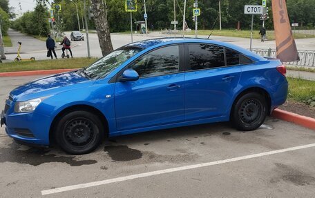 Chevrolet Cruze II, 2009 год, 620 000 рублей, 3 фотография