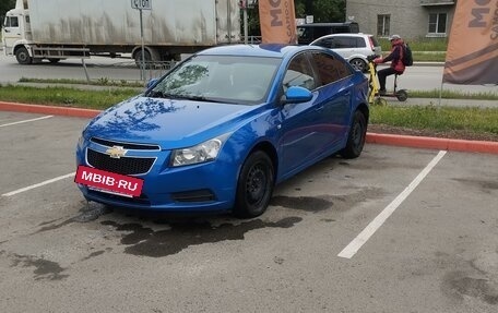 Chevrolet Cruze II, 2009 год, 620 000 рублей, 2 фотография