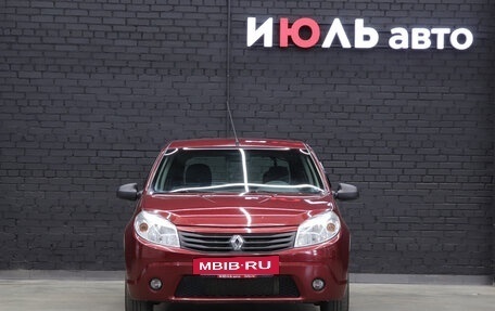 Renault Sandero I, 2012 год, 730 000 рублей, 2 фотография