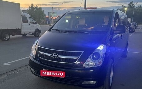 Hyundai H-1 II рестайлинг, 2008 год, 1 350 000 рублей, 15 фотография