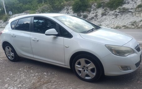 Opel Astra J, 2011 год, 820 000 рублей, 6 фотография