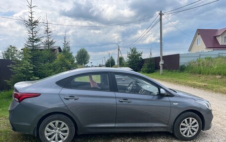 Hyundai Solaris II рестайлинг, 2018 год, 1 600 000 рублей, 3 фотография