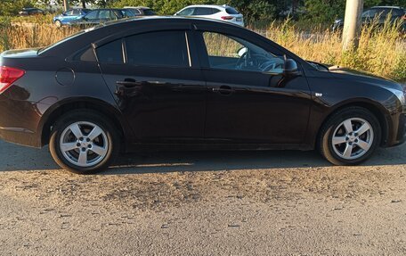 Chevrolet Cruze II, 2013 год, 800 000 рублей, 2 фотография