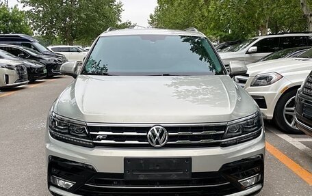 Volkswagen Tiguan II, 2019 год, 2 670 000 рублей, 6 фотография