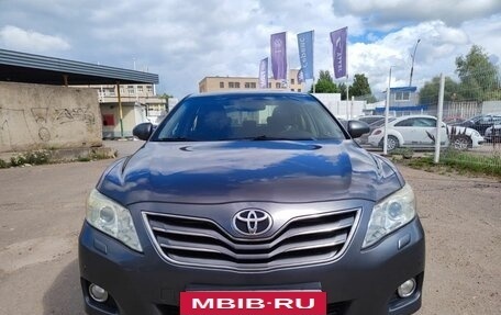 Toyota Camry, 2010 год, 1 290 000 рублей, 2 фотография