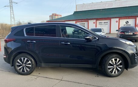 KIA Sportage IV рестайлинг, 2018 год, 2 300 000 рублей, 3 фотография