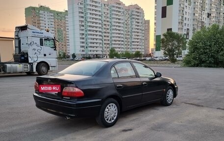 Toyota Avensis III рестайлинг, 2002 год, 395 000 рублей, 4 фотография