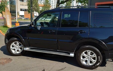 Mitsubishi Pajero IV, 2010 год, 1 890 000 рублей, 2 фотография