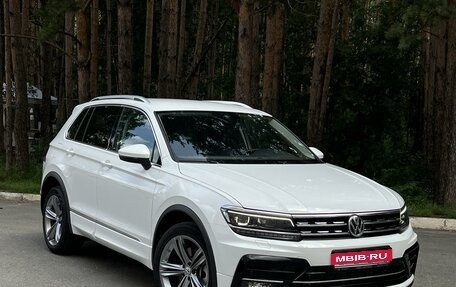 Volkswagen Tiguan II, 2019 год, 3 950 000 рублей, 1 фотография