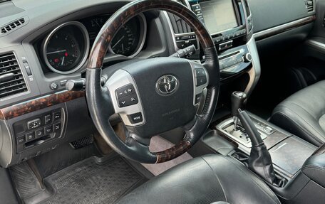 Toyota Land Cruiser 200, 2014 год, 6 200 000 рублей, 4 фотография