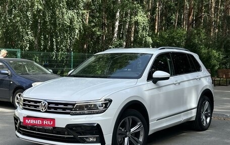 Volkswagen Tiguan II, 2019 год, 3 950 000 рублей, 3 фотография