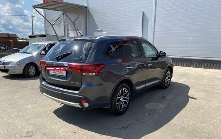 Mitsubishi Outlander III рестайлинг 3, 2015 год, 2 149 999 рублей, 5 фотография