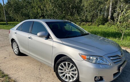 Toyota Camry, 2011 год, 1 350 000 рублей, 3 фотография