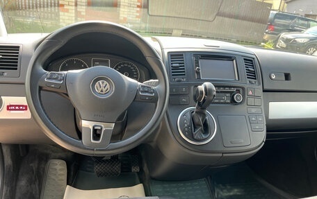 Volkswagen Multivan T5, 2015 год, 3 650 000 рублей, 9 фотография