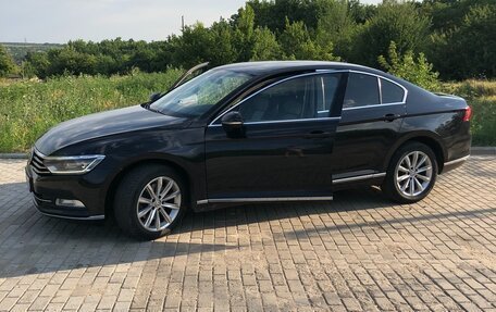 Volkswagen Passat B8 рестайлинг, 2018 год, 2 300 000 рублей, 13 фотография