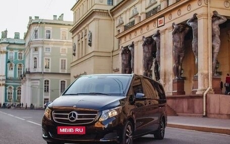 Mercedes-Benz V-Класс, 2018 год, 4 600 000 рублей, 8 фотография