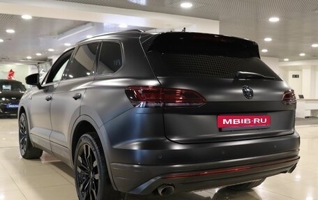 Volkswagen Touareg III, 2018 год, 4 820 000 рублей, 6 фотография