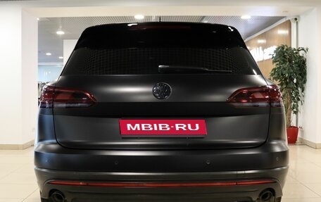 Volkswagen Touareg III, 2018 год, 4 820 000 рублей, 4 фотография