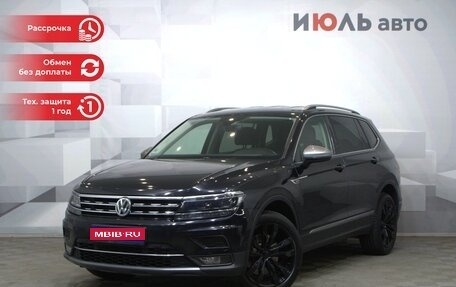 Volkswagen Tiguan II, 2019 год, 3 800 000 рублей, 1 фотография